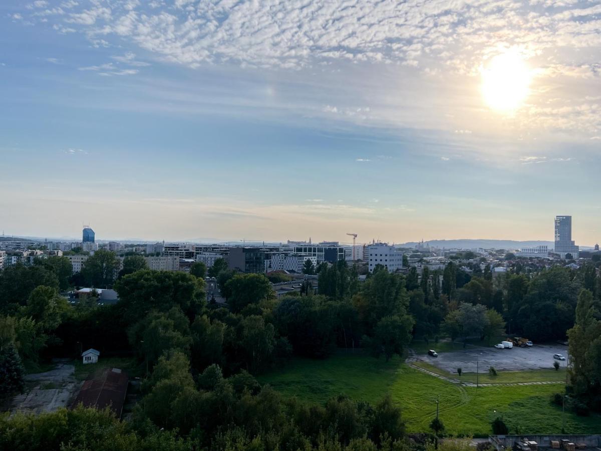 12 Floor Mogilska Tower Διαμέρισμα Krasków Εξωτερικό φωτογραφία